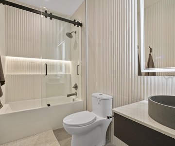 Bunk Room Bathroom