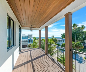 Master Bedroom Balcony