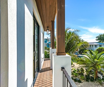 Queen Suite Balcony
