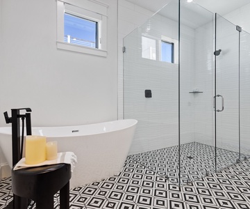 Master Bathtub and Shower