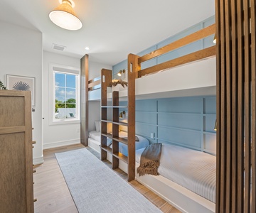 Bunk Room 