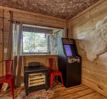 Cozy Bear Lodge
