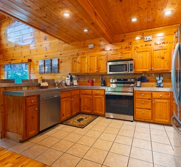 Bear Essentials Lodge