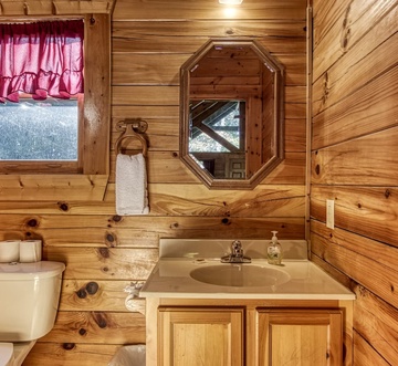 Cozy Bear Lodge