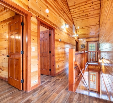 Splash Mountain Lodge