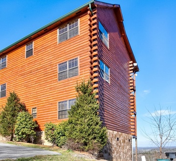 Smoky Mountain Mansion