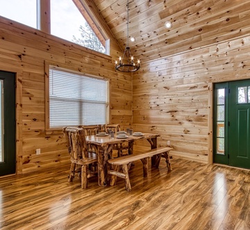 Smokey Peak Inn