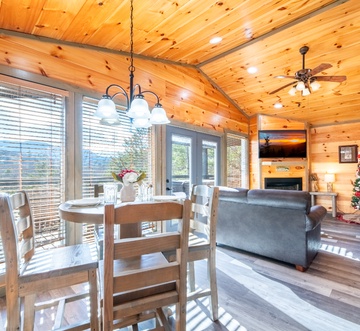 Country Bear Hideaway