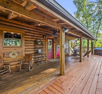 Majestic Elk Hideaway