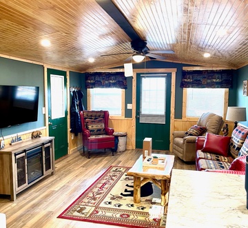 Cozy Hollow Cabin