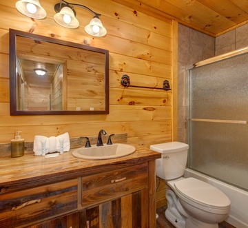 Honey Bear Lodge