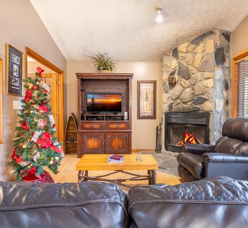 Cozy Bear Hideaway
