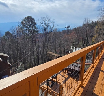 Honey Bear Lodge