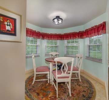 Cs Creekside Condo