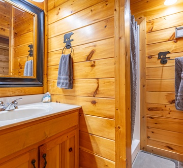 Sweet Bear Hideaway