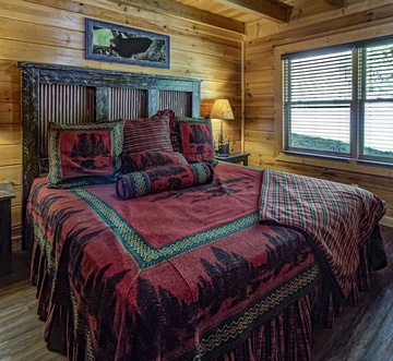 Bear Mountain Hideaway