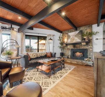 Smoky Fox Lodge