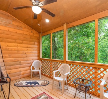 Cozy Hollow Cabin