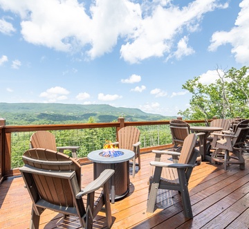 The Lodge At Coopers Hawk