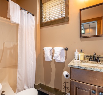 The Lodge At Coopers Hawk