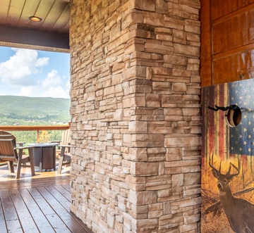 The Lodge At Coopers Hawk