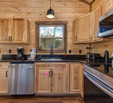 Bearfoot Splash Hideaway