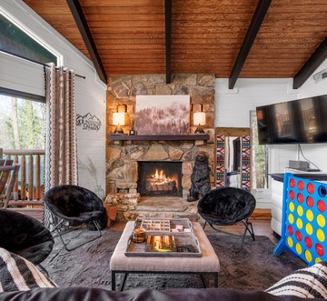 Smoky Fox Lodge