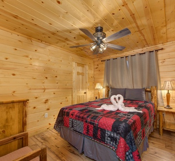 Honey Bear Lodge