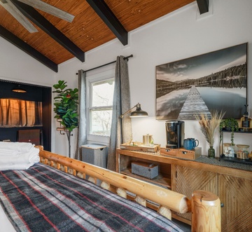 Smoky Fox Lodge