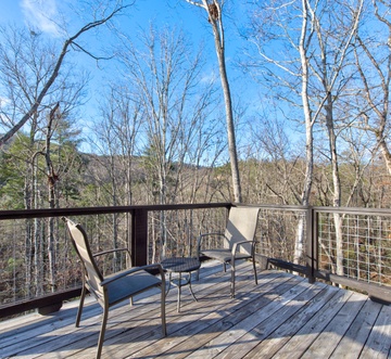 Bearfoot Splash Hideaway