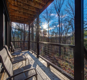 Bearfoot Splash Hideaway