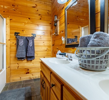Sweet Bear Hideaway