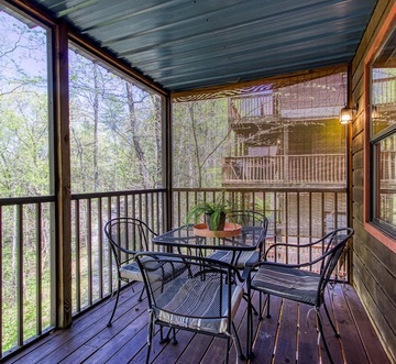 Foxes Den