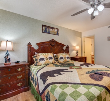 Cs Creekside Condo