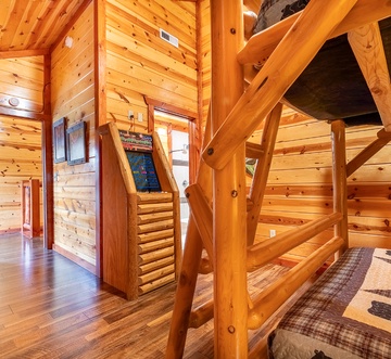 Splash Mountain Lodge