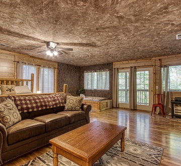 Cozy Bear Lodge