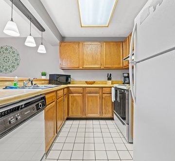 Windy Oaks Condo