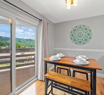 Windy Oaks Condo