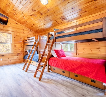 Moonshine Lodge