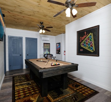 Splash N' Love Shack