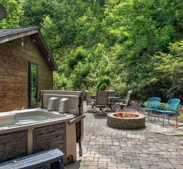 Misty Mountain Cabin