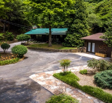 Pioneer Trail Retreat