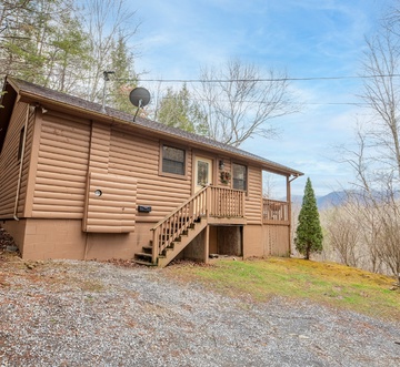 Cozy Bear Hideaway