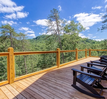 Smokey Peak Inn