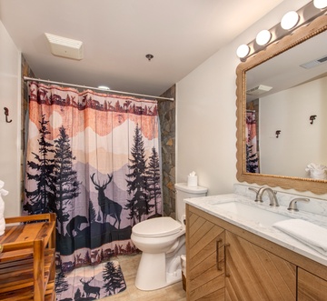 Cs Creekside Condo