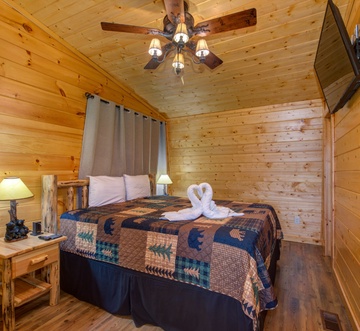 Honey Bear Lodge