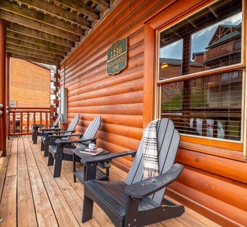 Splash Mountain Lodge