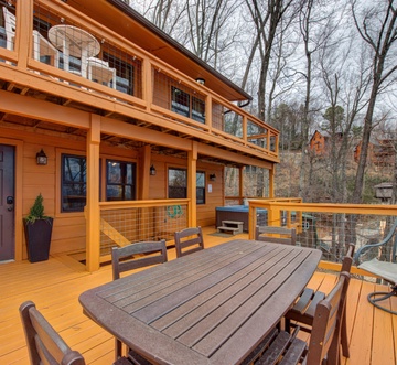 Honey Bear Lodge