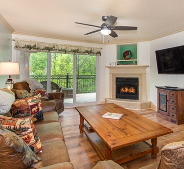 Cs Creekside Condo