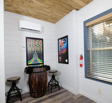 Splash N' Love Shack